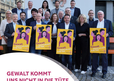 Plakat Gewalt kommt uns nicht in die Tüte