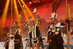 Dreigestirn Bornheim: Jungfrau Huberta, Prinz Rolf I. und Bauer Mike