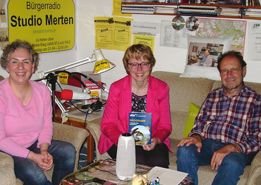 Im Studio Merten (v.l.): Verena Salber, Annemarie Schwartmanns und Otto Ganser. Foto: Studio Merten
