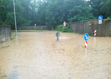 Überflutung in der Bornheimer Eichendorffstraße