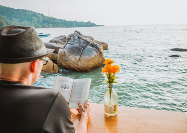 Buch lesen und entspannen
