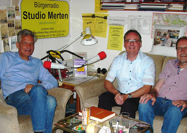 Zu Gast im Radio (v.l.): Robert Hucho, Walter Klemmer und Otto Ganser. Foto: Studio Merten