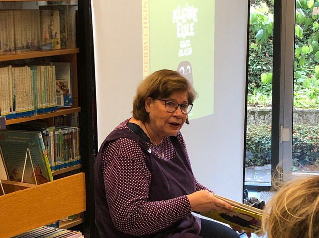 Cornelia Benninghaus bei der Lesepatenschulung Cornelia Benninghaus bei der Lesepatenschulung