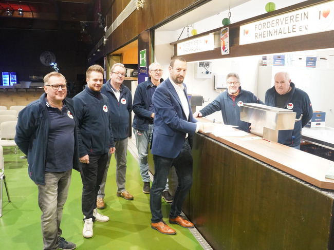 Stadt und Förderverein unterzeichneten den Vertrag Stadt und Förderverein unterzeichneten den Vertrag