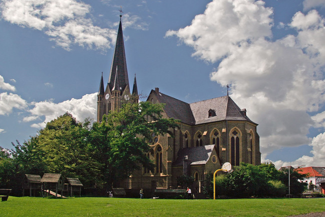 Pfarrkirche St. Evergislus in Brenig