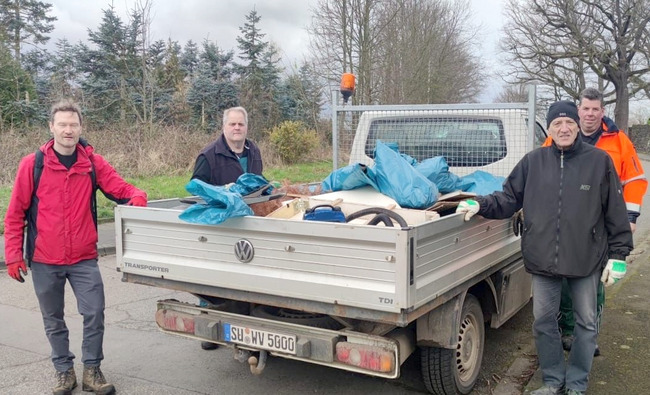 Das Amt für Umwelt, Klimaschutz und Stadtgrün sammelte rund um den Bornheimer Friedhof