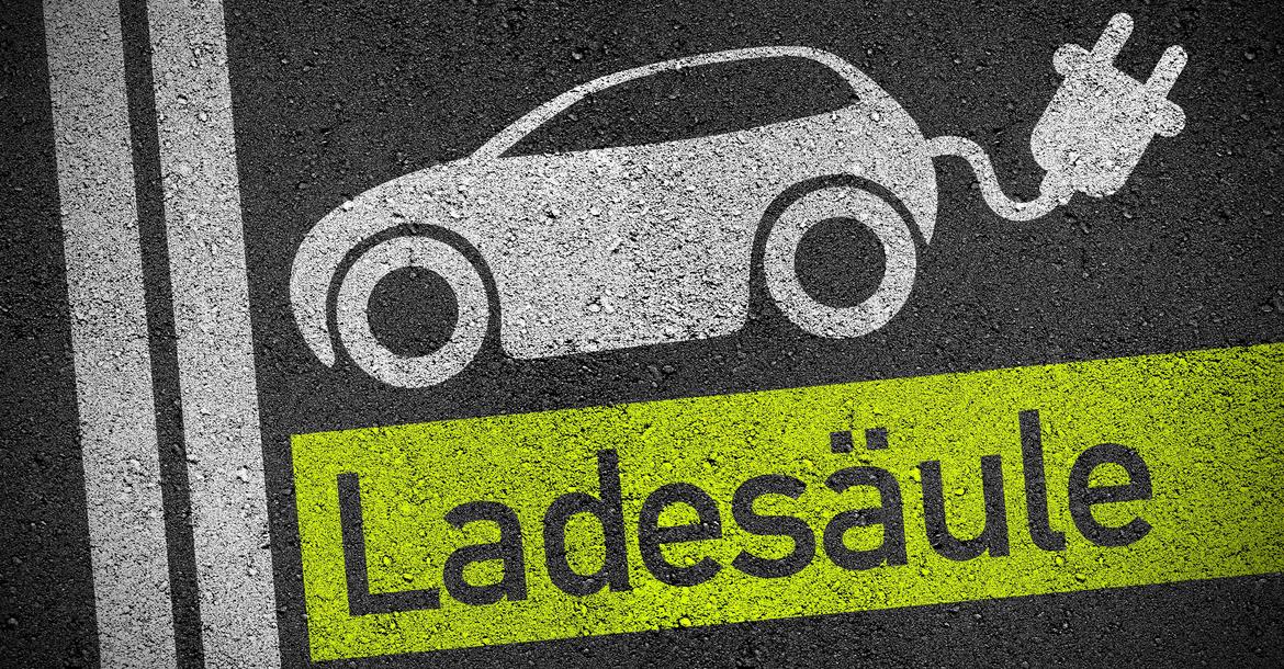 E-Auto an Ladesäule