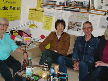 Zu Gast im Studio (v.l.): Marie-Therese van den Bergh, Isabelle Lütz, Hans-Dieter Günther und Sabine Hübel. Foto: Studio Merten