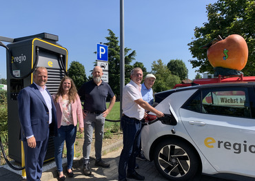 Einweihung e-regio Schnelllader Bornheim-Merten
