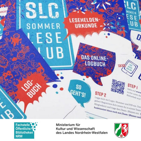 Das Bild zeigt das Plakat für den SommerLeseClub. Es ist eine Collage aus den Seiten der Broschüre zum SommerLeseClub und enthält die Logos der Fachstelle für öffentliche Bibliotheken NRW und des Ministeriums für Kultur und Wissenschaft NRW.