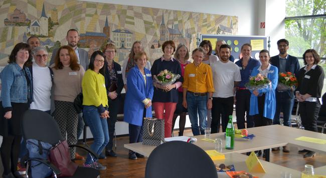 Die Teilnehmenden der Werkstatt Migration und Integration im Bornheimer Ratssaal
