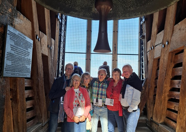Die Bornheimer Reisegruppe in Krakau an der Sigismund-Glocke im Turm der Wawel-Kathedrale. Foto: Städtepartnerschaftsverein Bornheim – Zawiercie e.V.