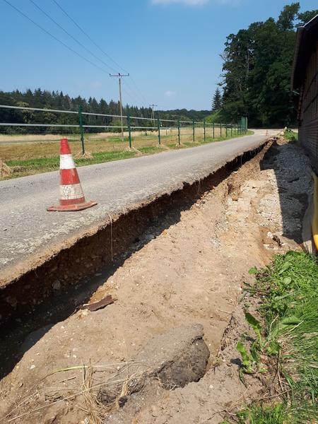 Massive Unterspülung am Dobschleiderhof