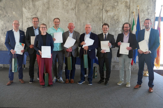 Träger*innen der bronzenen Ehrennadel der Stadt Bornheim