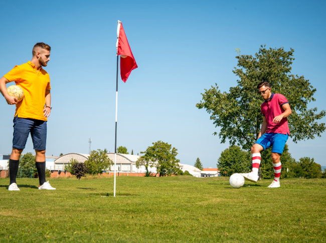 Dienstags geht es u.a. zum Fußballgolf Fußballgolf