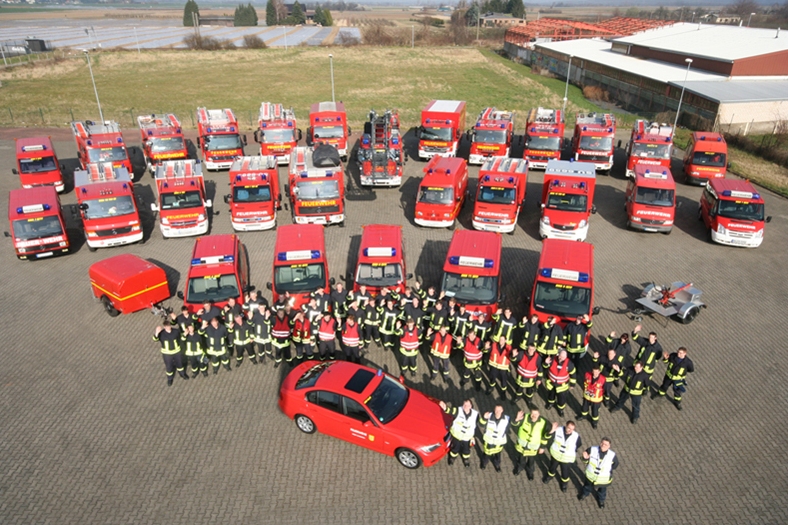 Fahrzeuge und Team der Freiwilligen Feuerwehr der Stadt Bornheim
